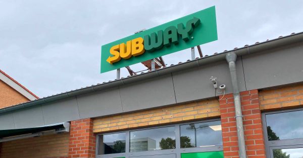 Lichtwerbeanlage – Subway